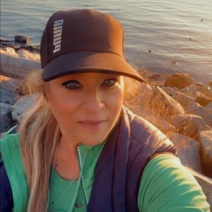 Meet your Posher, Tina